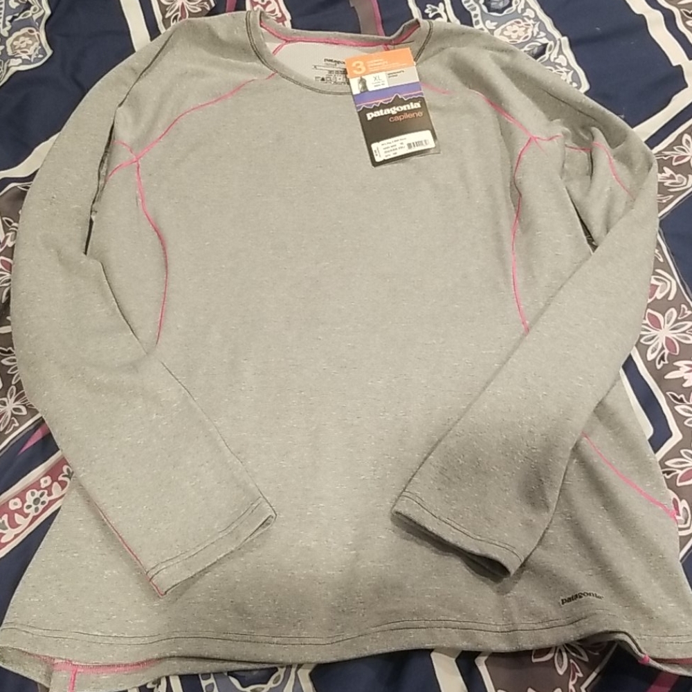 Patagonia baselayer crew tee XL